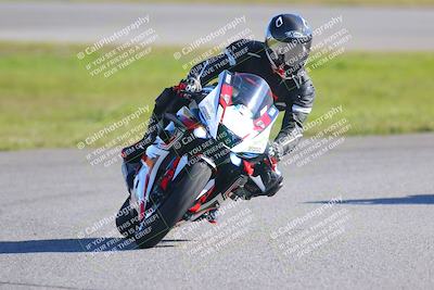 media/Jan-20-2023-Fastrack Riders (Fri) [[f2ad32aba3]]/Level 1/session 5 turn 13/